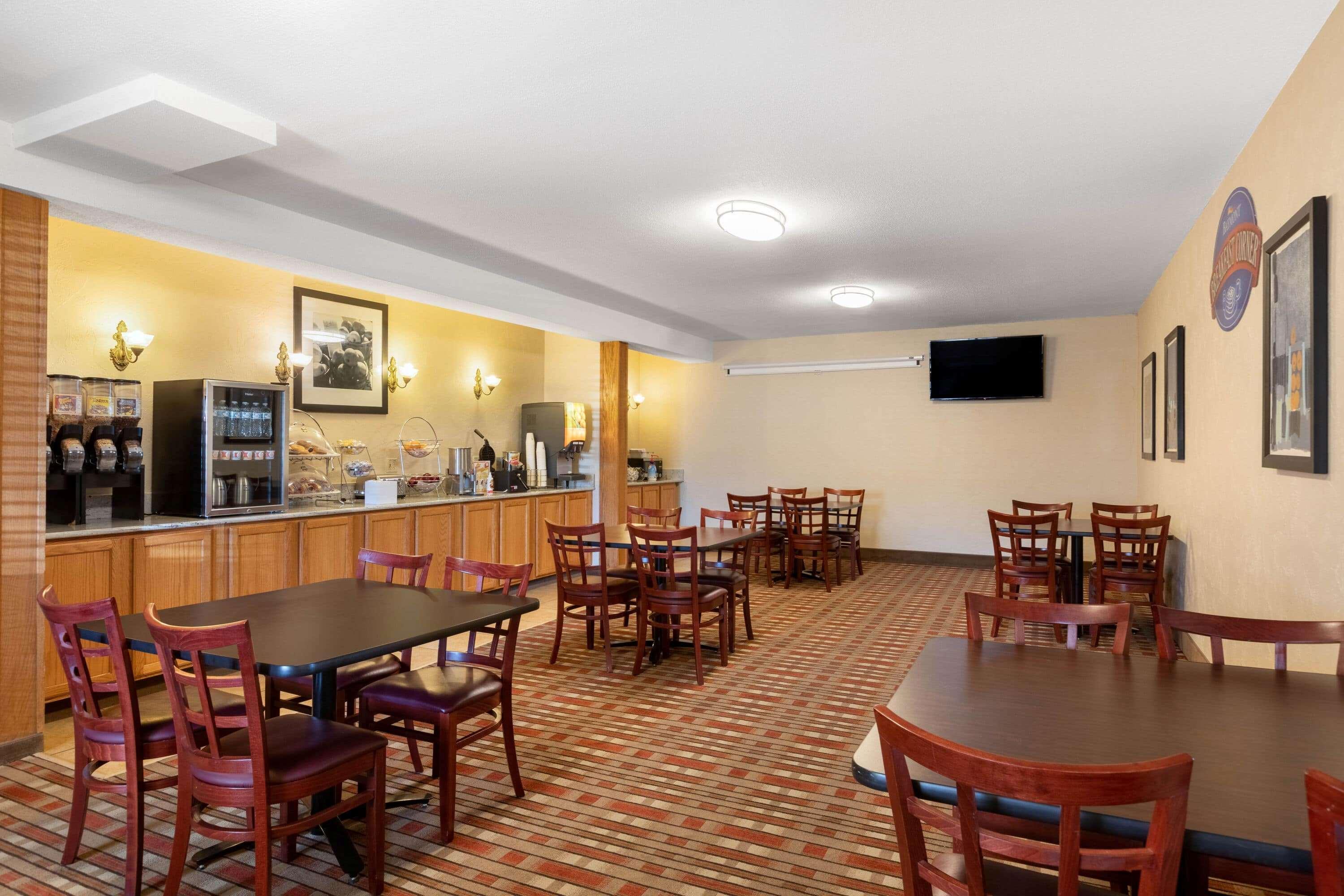 Baymont By Wyndham Spearfish Hotel Exterior foto